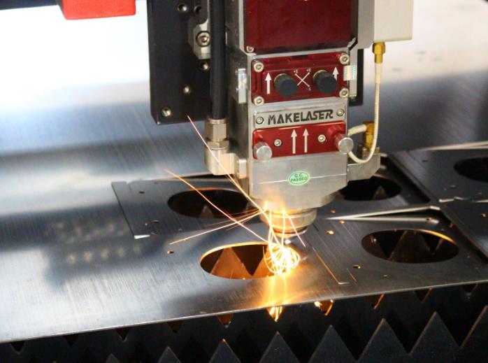 Who Offers Metal Cutting and Bending Services?